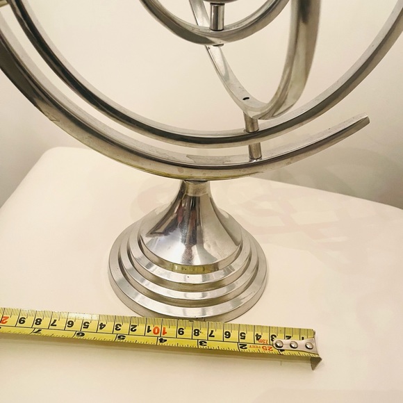 Metal orb spinning decor - Picture 4 of 6